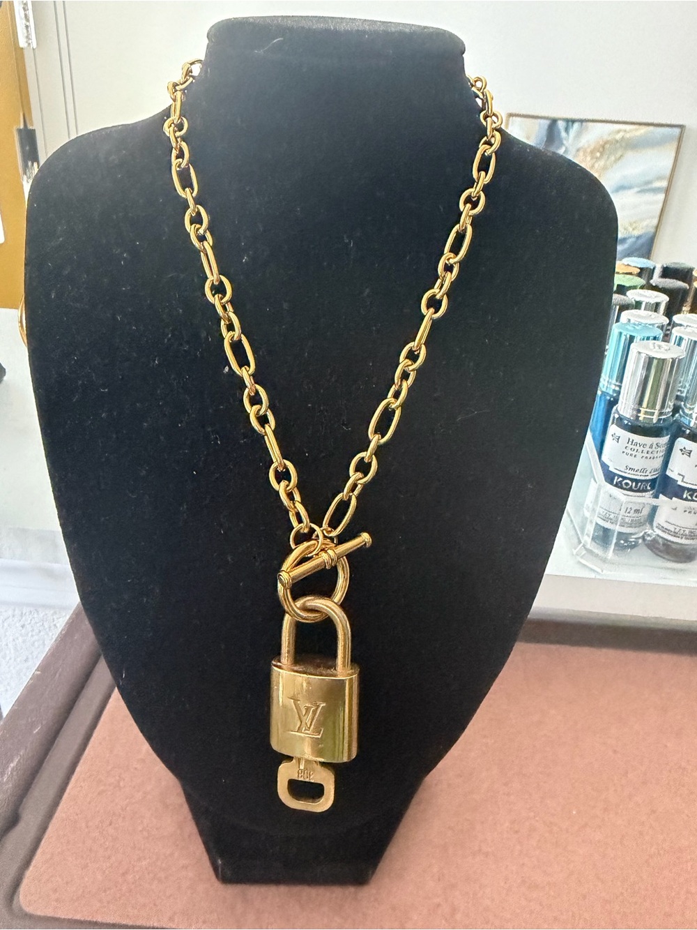Authentic Louis Vuitton Preloved Lock n Key Necklace - Picture 6 of 6